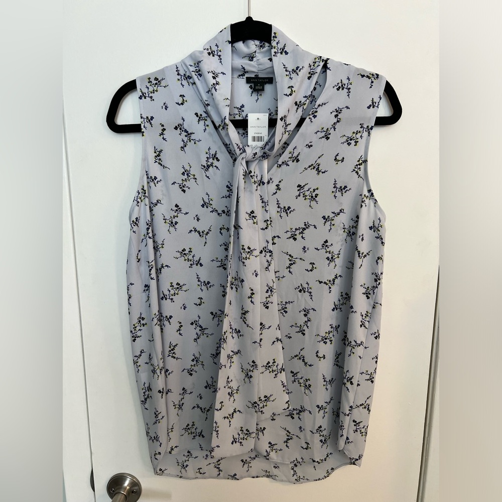 NWT Ann Taylor tie neck blouse M